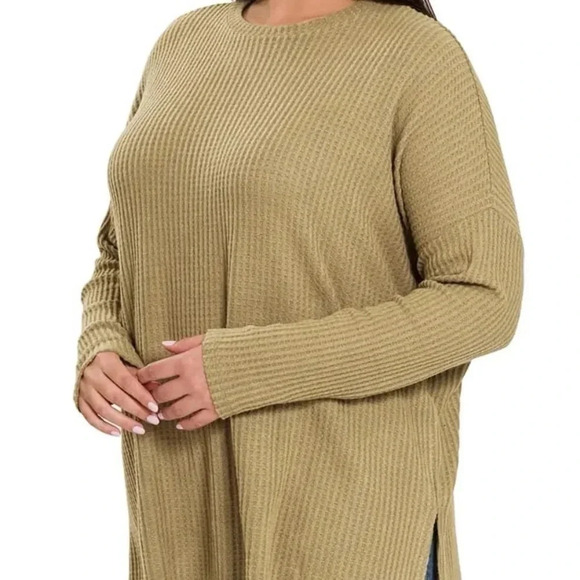 Plus size new in the package long sleeve top - Picture 1 of 2